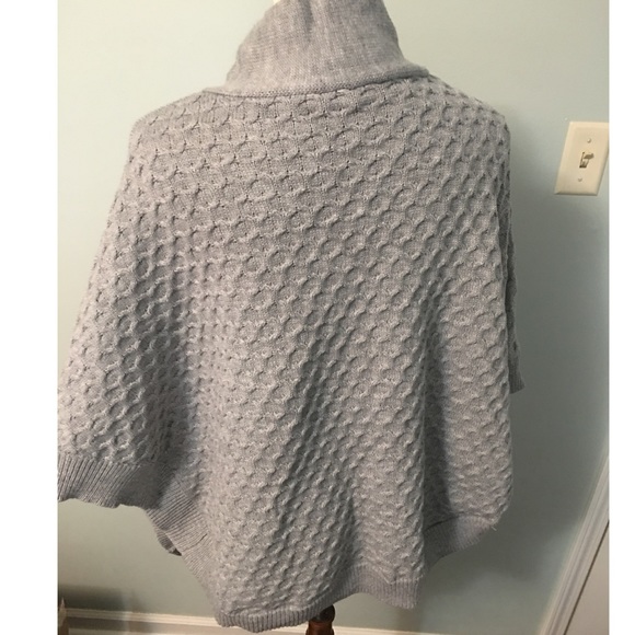 Women’s Grey Sweater Poncho - Picture 5 of 5